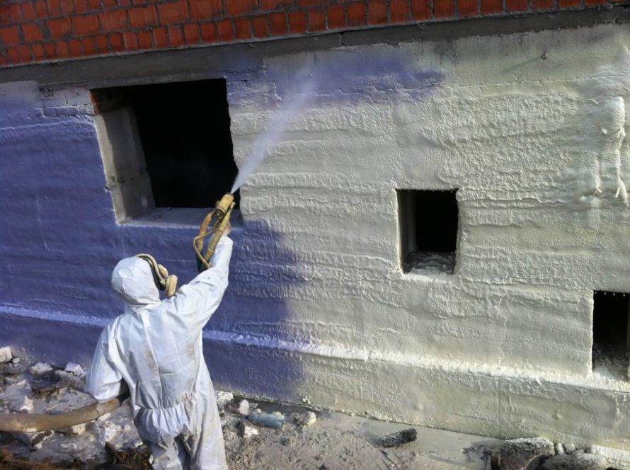 Poliuretanas_Grindų, pamatų šiltinimas poliuretano putomis